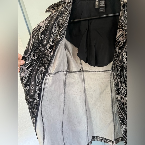 Gorgeous stretch velvet coat - Picture 4 of 7